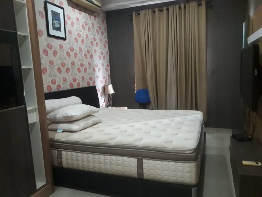 Rumah Disewakan Fully Furnished di Taman Menteng Lippo Cikarang